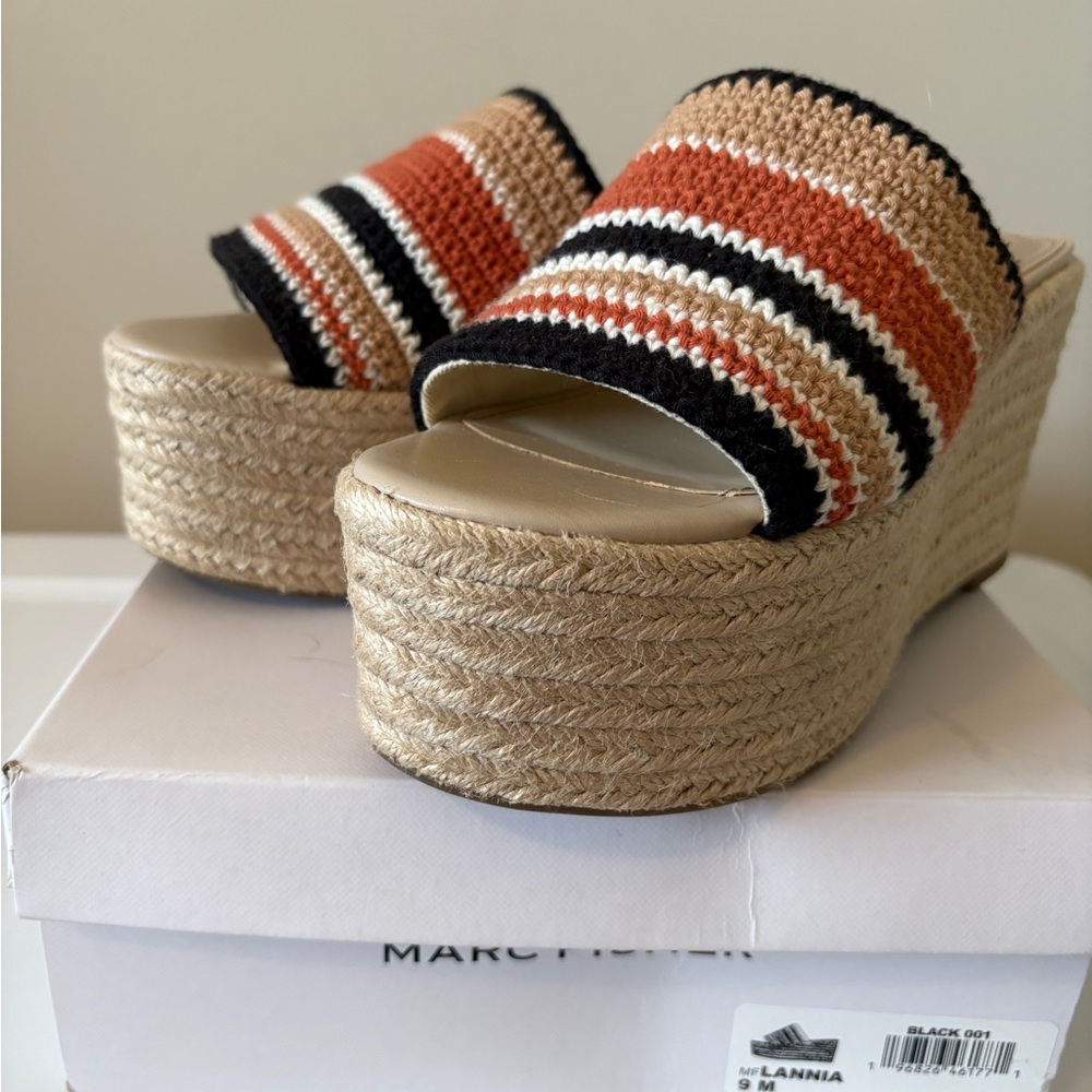 Marc Fisher Black/Beige/Rust Platform Sandals. Size 9.